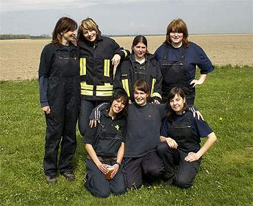 Frauen-Mannschaftsfoto beim Gemeindeausscheid in Hohenahlsdorf (Foto: 2008)